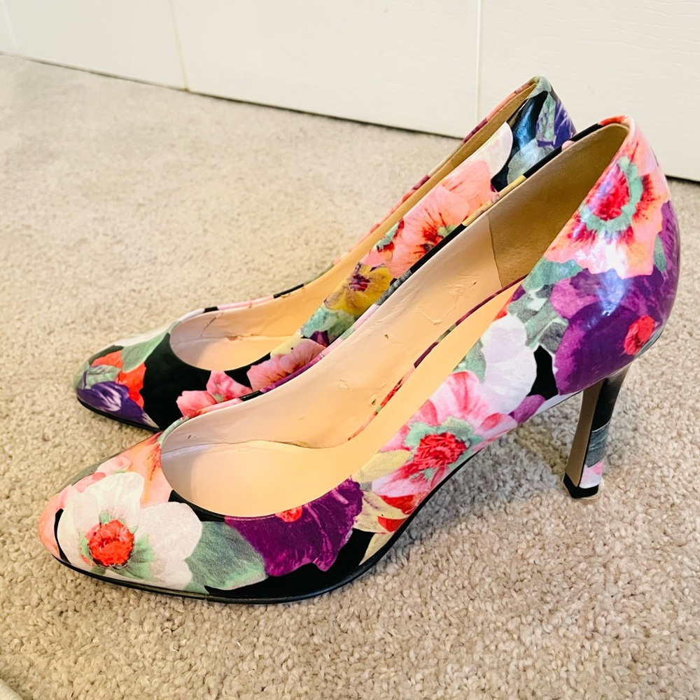 Nine West Drusilla Floral Closed-Toe Heel Pumps Size 8